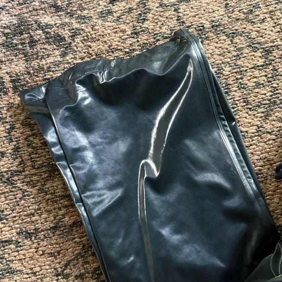 RAINS cargo waterproof pants - Picture 3 of 4